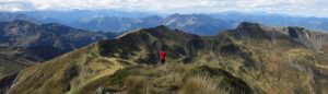 hiking in the pyrenees